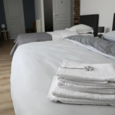 Le Pont De Livinhac 3* ドカズビル