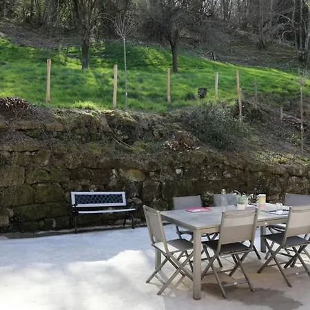 Le Pont De Livinhac Gasthof Decazeville